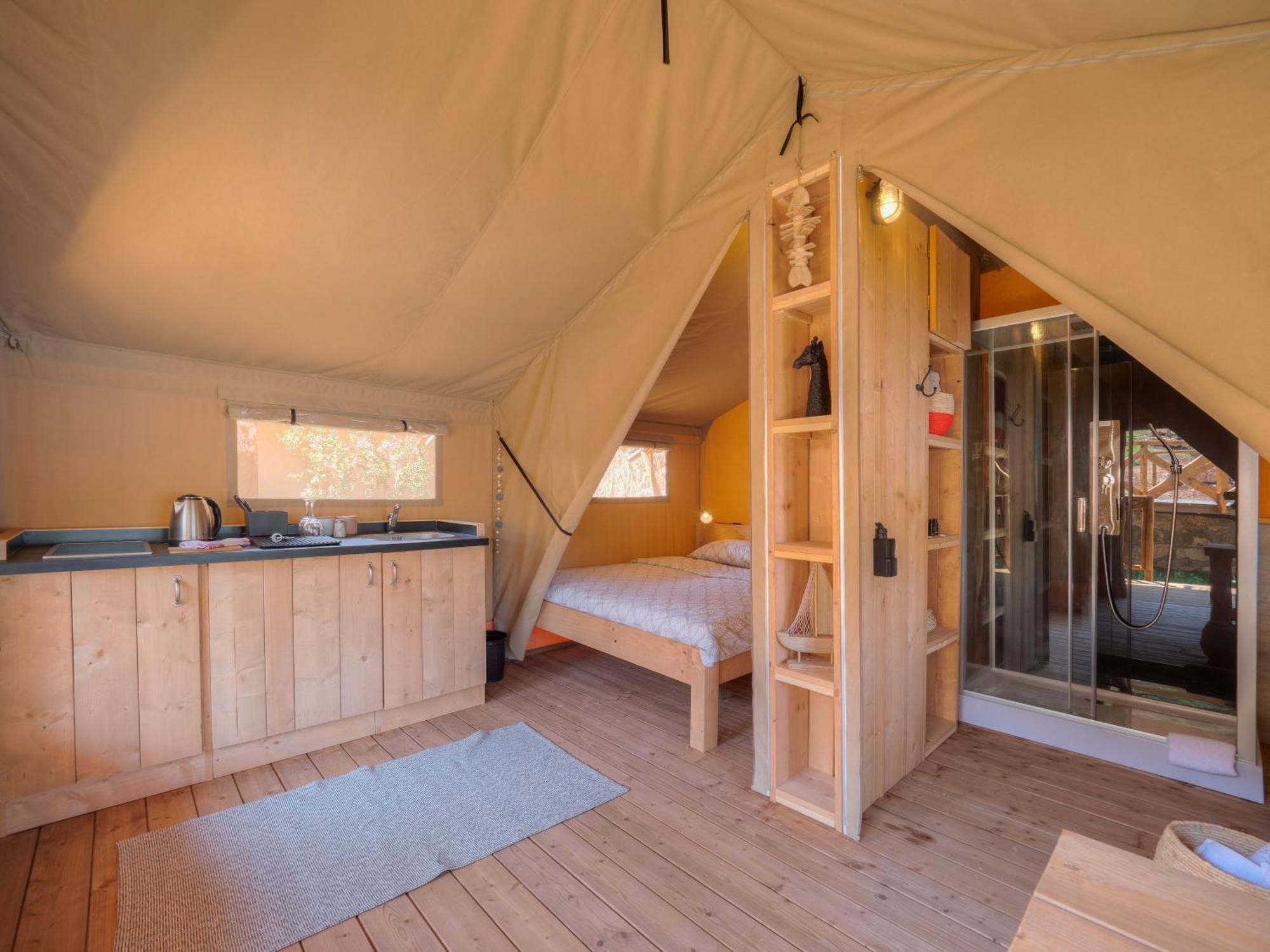Sea Glamping Hotell Kotor Eksteriør bilde