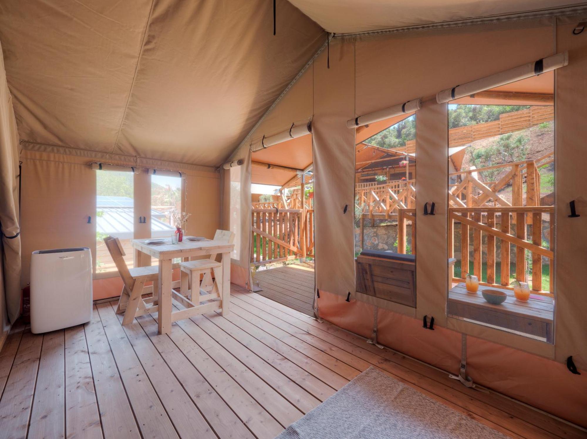 Sea Glamping Hotell Kotor Eksteriør bilde